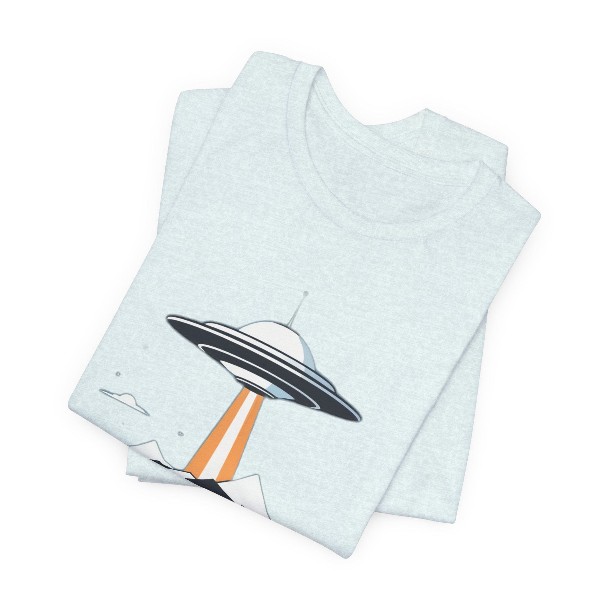 Retro UFO Flying Saucer Mountain T-Shirt - Minimalist Sci-Fi Alien Graphic Tee - Unique Outer Space Gift for Men & Women