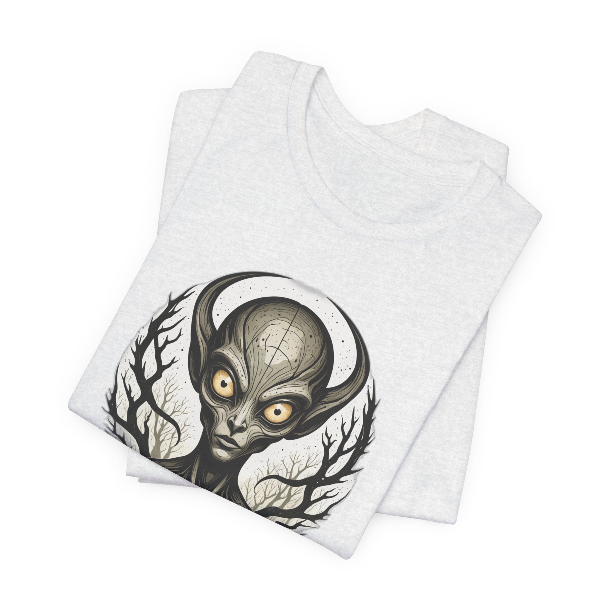 Dark Gothic Alien T-Shirt - Eerie Extraterrestrial Art Tee - Sci-Fi Horror Streetwear - Creepy Space Graphic Shirt for Men and Women