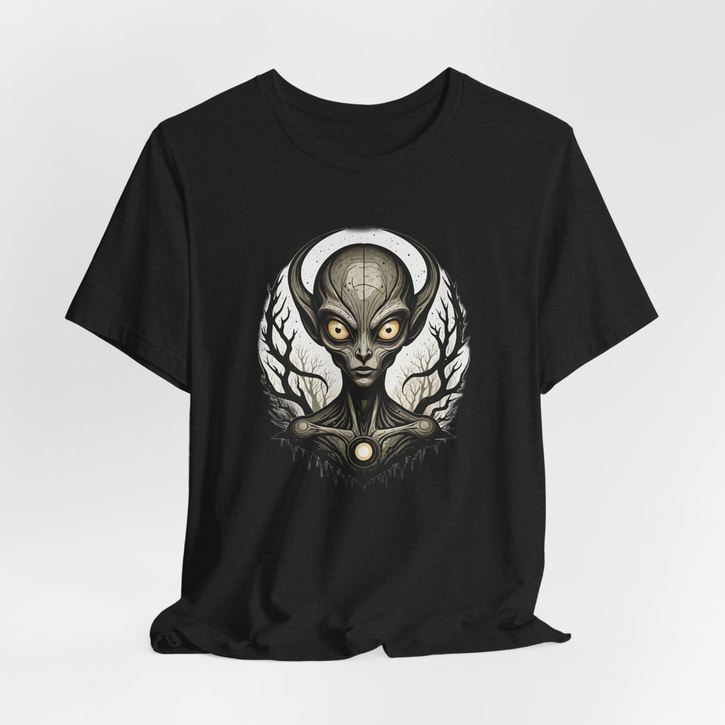 Dark Gothic Alien T-Shirt - Eerie Extraterrestrial Art Tee - Sci-Fi Horror Streetwear - Creepy Space Graphic Shirt for Men and Women