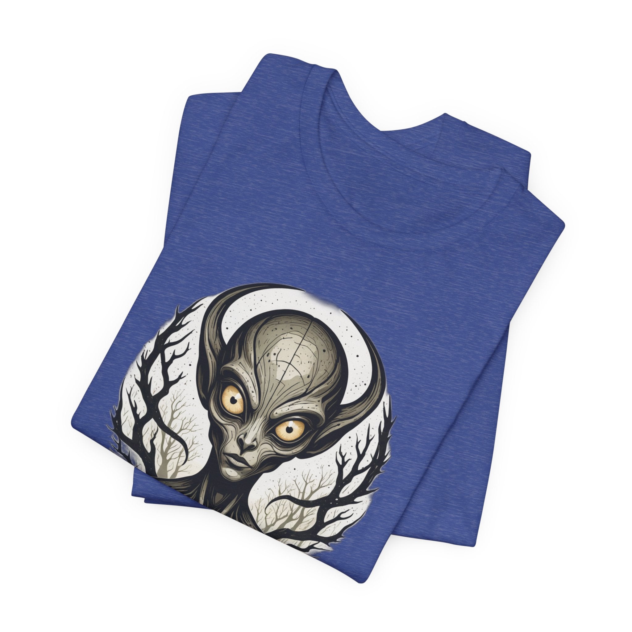 Dark Gothic Alien T-Shirt - Eerie Extraterrestrial Art Tee - Sci-Fi Horror Streetwear - Creepy Space Graphic Shirt for Men and Women