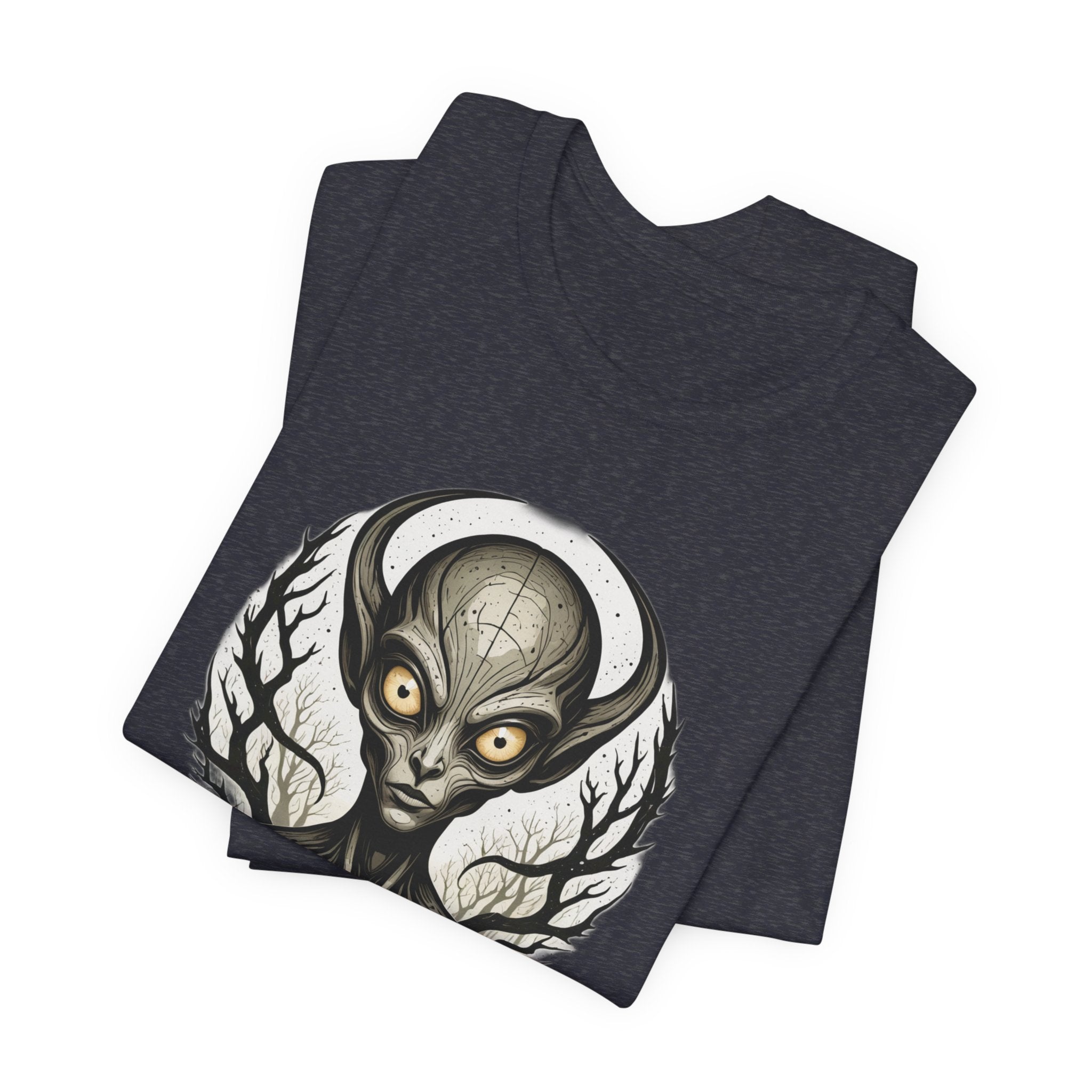 Dark Gothic Alien T-Shirt - Eerie Extraterrestrial Art Tee - Sci-Fi Horror Streetwear - Creepy Space Graphic Shirt for Men and Women