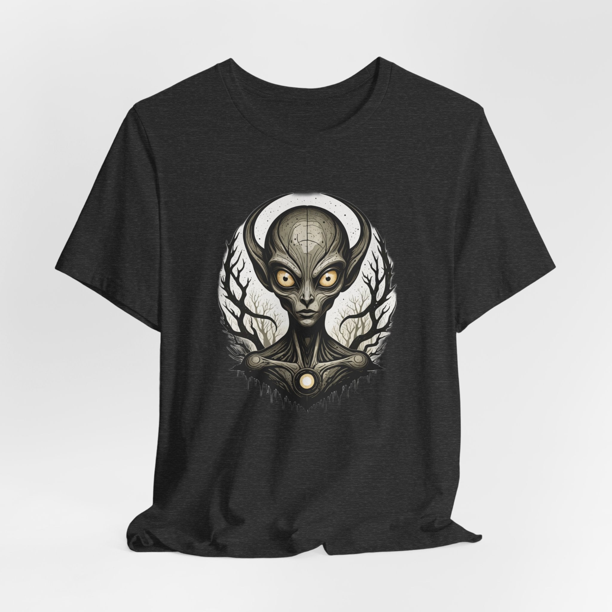 Dark Gothic Alien T-Shirt - Eerie Extraterrestrial Art Tee - Sci-Fi Horror Streetwear - Creepy Space Graphic Shirt for Men and Women