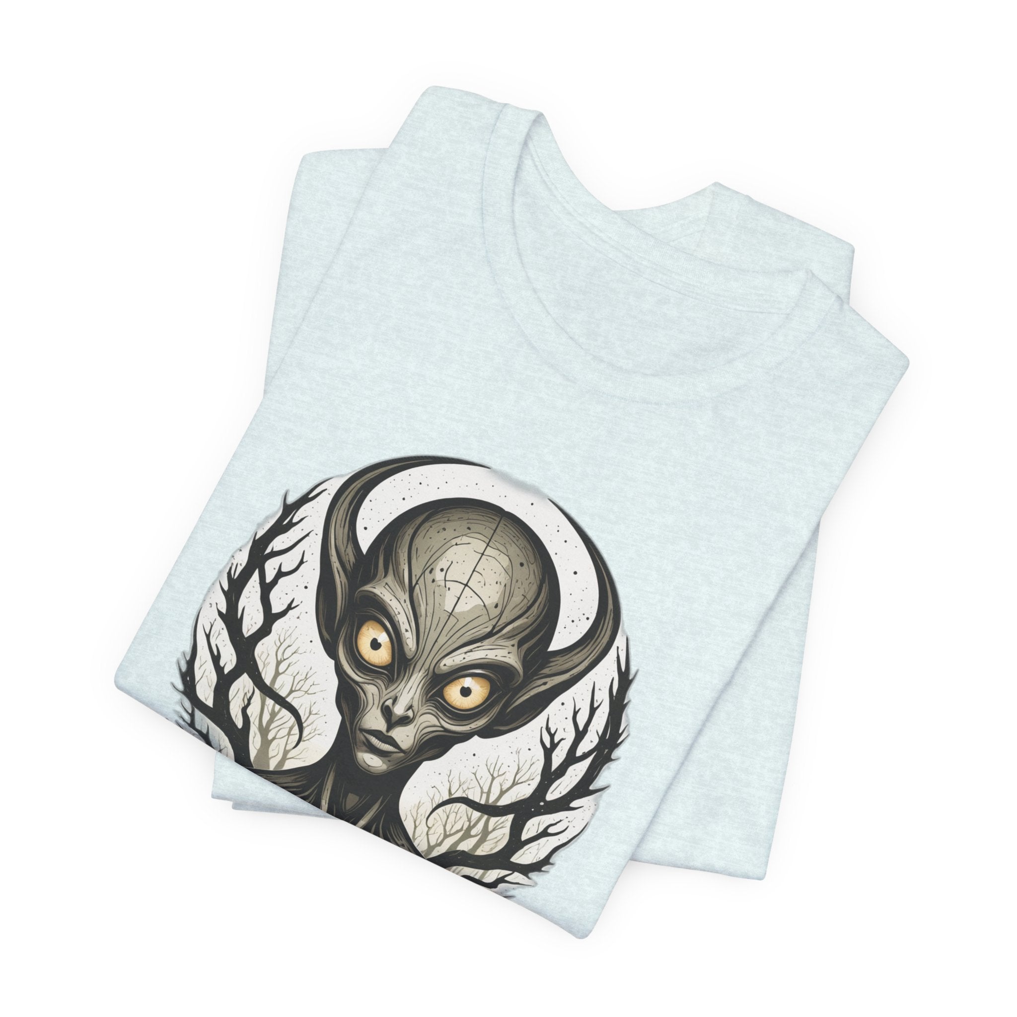 Dark Gothic Alien T-Shirt - Eerie Extraterrestrial Art Tee - Sci-Fi Horror Streetwear - Creepy Space Graphic Shirt for Men and Women
