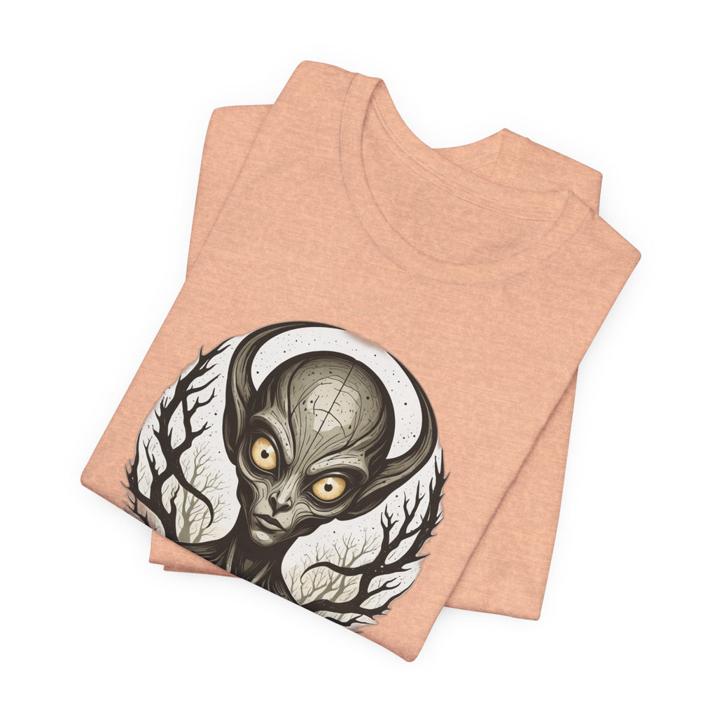 Dark Gothic Alien T-Shirt - Eerie Extraterrestrial Art Tee - Sci-Fi Horror Streetwear - Creepy Space Graphic Shirt for Men and Women